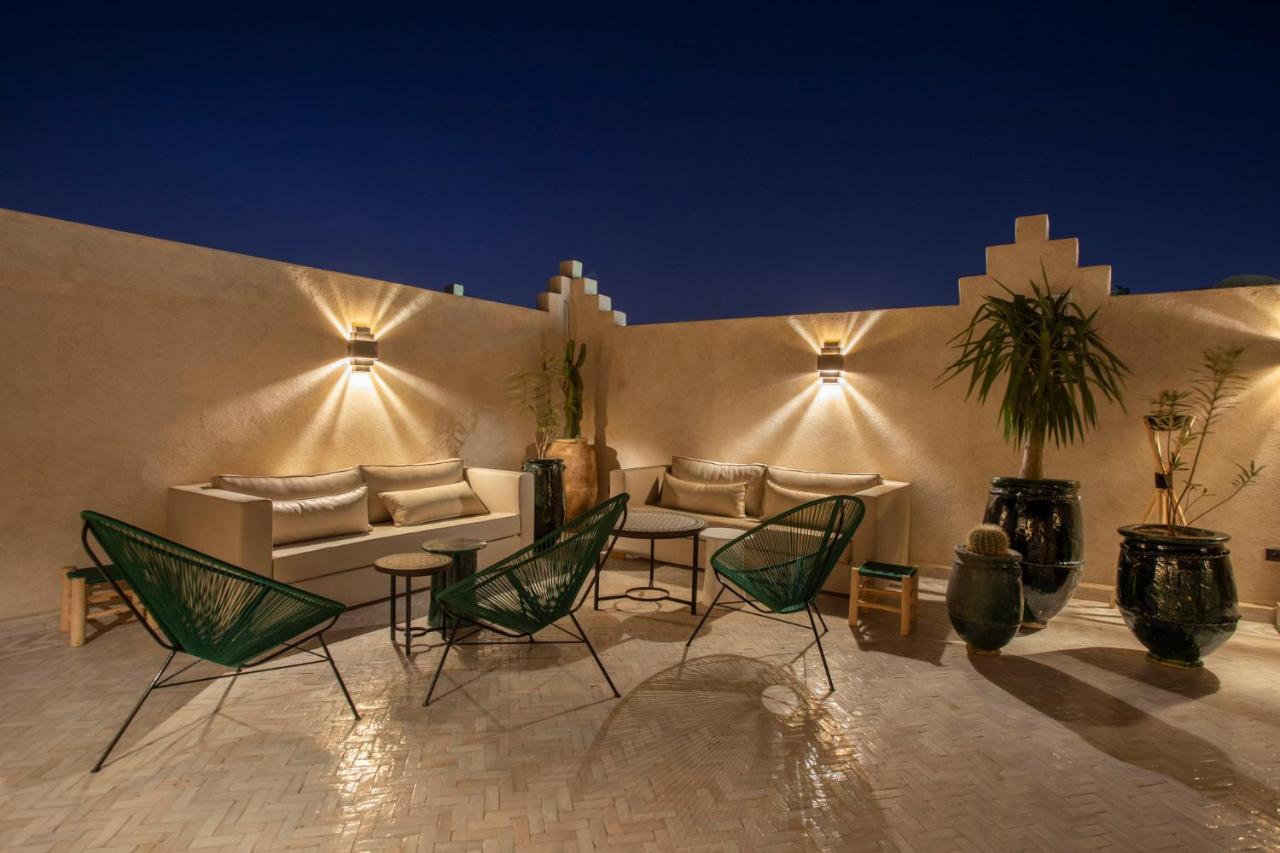 Hôtel Oasis Ad-Dakhla Exterior foto